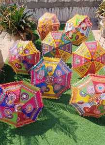 Éléphant en tissu de coton et parapluie de broderie florale pour la décoration de plafond taille/dimension 24 pouces décor de mariage unique - Product Image 3