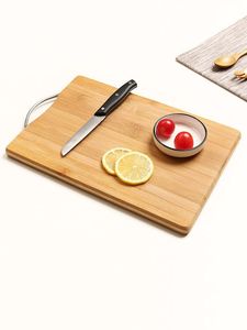 Tabla de Cortar de Madera con Borde Ondulado y Asa Recortada, Bandeja para Servir en la Cocina, para Verduras, Tomates, Pimientos, Especias y Preparación de Alimentos - Product Image 4