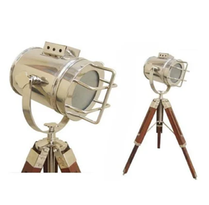 Lámpara de pie de latón antiguo estilo estudio de Hollywood, impresionante reflector con soporte de trípode que agrega un toque cinematográfico a cualquier espacio - Product Image 5