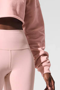 Sudadera Corta Ville Sports Color Rosa Cuarzo Lisa para Mujer, Estilo Casual, Ropa Deportiva Urbana - Product Image 6