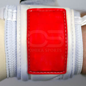 Gants de gardien de but de match avec paume en latex à forte adhérence et fermeture sécurisée confortable Gants de gardien de but de football légers - Product Image 5