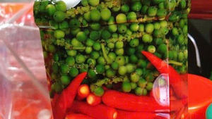 VENTE EN GROS POIVRE MARINÉ DANS LA SAUCE DE POISSON/QUALITÉ SUPÉRIEURE/ÉPICES ASIATIQUES NATURELLES/BONNE AFFAIRE MEILLEURE VENTE - Product Image 4