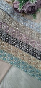 Lacets brodés floraux sur mesure en six couleurs pastel avec un travail de séquence de 1.75 pouces de largeur. - Product Image 4