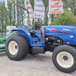 Tracteur utilitaire compact ISEKI TLE 3410 40HP 4x4, diesel, hydrostatique, prêt pour le travail des vergers et des vignobles, avec chargeur frontal. - Product Image 3