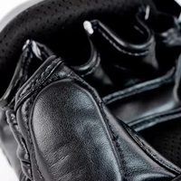 Gants de combat de tireur MMA de couleur noire de haute qualité Logo personnalisé gants de tireur durables gants de poinçonnage MMA en gros