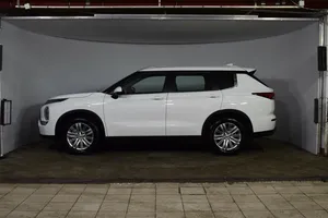 2022 MIT-Su-Bi-Shi OUT-Lan-der ออโต้-Matic พวงมาลัยซ้ายทุกล้อหนังขับเคลื่อนทุกล้อที่นั่งด้านหลังกล้อง R18ขนาดยาง - Product Image 4