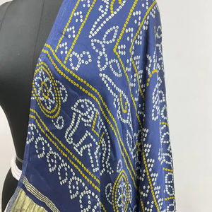 Nueva colección Heavy Work Bandhani Dupatta Bellamente Digital Satin Modal Silk Girls Precio al por mayor Gajji Silk Dupatta Gift - Product Image 3