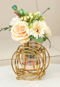 แจกันดอกไม้โลหะชุบทองพรีเมียม ของตกแต่งงานแต่งงานสุดหรู ผู้ผลิตส่งออกจำนวนมาก แจกันดอกไม้โลหะ Zahid Exports - Product Image 5