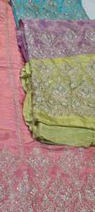 Costumes indiens modernes brodés à la main non cousus pour femmes élégants pour les fêtes de style traditionnel - Product Image 3