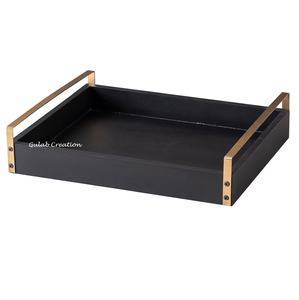 Plateau de service en bois MDF noir avec poignées Plateau rectangulaire léger et durable pour la cuisine, la salle à manger et la maison - Product Image 1
