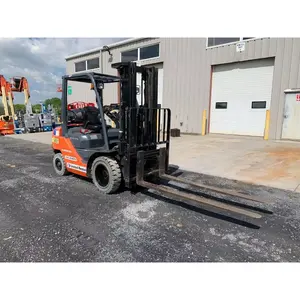 2017 pour Toyota 8FGU25 État d'occasion - Product Image 4