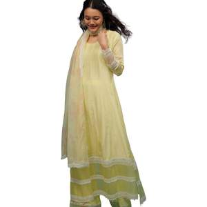 ชุดสูทพาลาซโซสีเหลืองลายดอกแดฟโฟดิลผ้าไหมวิสคอสเสื้อผ้าพื้นเมืองสำหรับผู้หญิงเครื่องแต่งกายตามเทศกาลออกแบบได้ตามต้องการ - Product Image 3