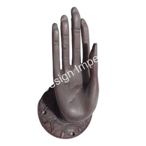 Sculpture à la main sur pied Art décoratif de l'Inde Fourniture en vrac en aluminium massif Support de bureau élégant pour poids-papier en vente - Product Image 3
