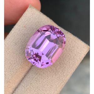 Kunzite rose de qualité supérieure, taille ovale, 20 carats, provenant d'Afghanistan, chauffée, nette à la loupe - Product Image 1
