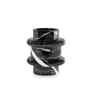 Vase à fleurs en marbre poli à la main par un fabricant de confiance pour la décoration intérieure haut de gamme avec une texture lisse et un design élégant - Product Image 5