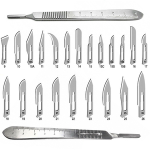 Ensemble de couteaux à manche de scalpel Lames de différentes tailles Manche chirurgical Disponible à bas prix Offres Spéciales en acier inoxydable Approuvé CEISO - Product Image 1