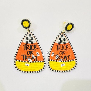 Pendientes de Halloween hechos a mano con cuentas negras y naranjas, accesorios de gota de moda divertidos para truco o trato - Product Image 3