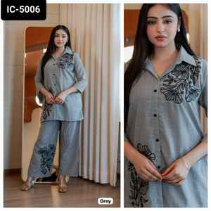 Le plus beau coton flammé avec broderie Travail Fantaisie Prêt à Porter Western Wear Costume avec grande taille disponible pour les femmes Robe - Product Image 3