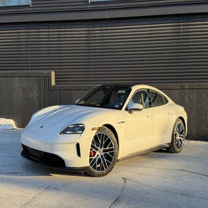 PARFAIT ÉTAT 2025 Pors-che Taycan 4S - Product Image 2