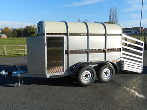 12ft X 5ft8 Horse Livestock <b>Trailer</b> with Dual Axle and Aluminum Body 4500lbs Payload for 4WD Vehicles - Product Image 2