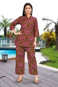 Kurti imprimé en rayonne pure magnifiquement conçu avec Salwar Kameez pour les vêtements de fête indiens et pakistanais - Product Image 4