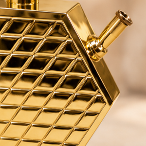 Mesa de centro de latón forjado a mano con diseño futurista para cachimba |   Pipa de shisha decorativa hexagonal |   Cachimba de Latón Hecha a Mano - Product Image 6
