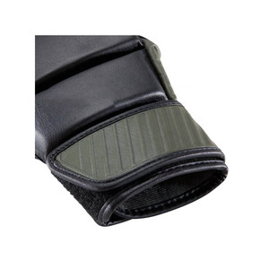 Gants MMA demi-doigt de haute qualité en gros logo personnalisé en cuir et PU professionnel pour l'entraînement au combat et la boxe - Product Image 4