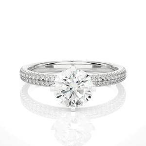 Bague solitaire ronde avec accents de diamants pour femmes - Product Image 5