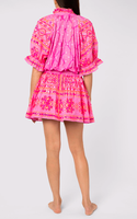 Robe courte pour femme, idéale pour les occasions spéciales, brodée, touche romantique et scintillante, col inspiré de la Victorienne, imprimé en mosaïque