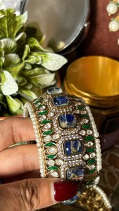 Brazalete de Bisutería Chapado en Oro Antiguo Estilo Polki Rajawadi para Bodas y Fiestas, Tallas 2.4 y 2.6 Disponibles para Regalos y Celebraciones - Product Image 2