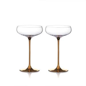 Elegantes copas de vino de cristal y metal realzan la decoración de la mesa y crean una sensación de lujo durante las comidas y celebraciones. - Product Image 4
