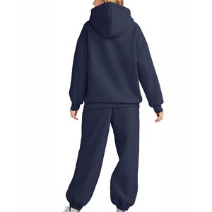 Chándal de mujer a granel al por mayor sudadera de gran tamaño y pantalones Jogger conjunto informal moderno de dos piezas ideal para trajes con estilo - Product Image 6