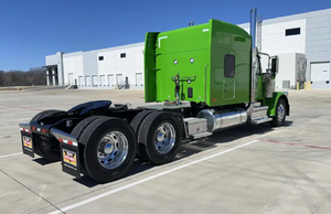 MEJOR DESCUENTO ASEQUIBLE 2025 2024 2023 Camión Semi Sleeper PETERBILT 589 Camión Sleeper Económico 589 - Product Image 4