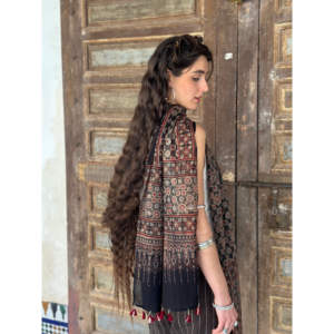 Bufanda Larga de Pashmina de Algodón Teñido Natural con Estampado a Mano de Ancient Echoes, Estilo Étnico, para Mujer, por Rajasthani Textile - Product Image 1