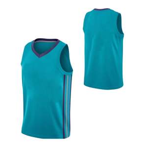 Maillot de basket-ball unisexe personnalisé de la meilleure marque, nouveau design par sublimation, vêtements de sport, motif et logo inclus, directement du Pakistan - Product Image 3