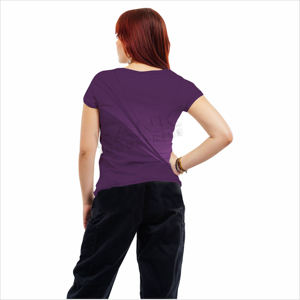 Camiseta de manga corta para mujer, cómoda, informal, para uso diario, diseño moderno y elegante, tela suave y cómoda - Product Image 3