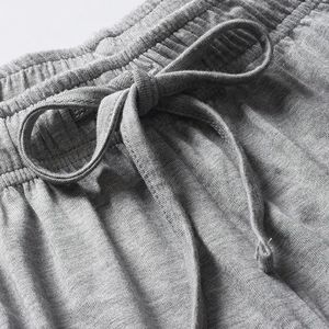 Vêtements de sport pour hommes Ensembles de chemises courtes solides et décontractées de gymnastique Vente en gros de t-shirts brodés avec logo Ensemble de shorts et t-shirt pour hommes - Product Image 6