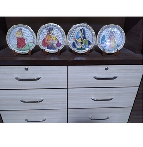 Plaques décoratives murales peintes à la main représentant des divinités hindoues, idéales pour la décoration intérieure, le salon, le temple et autres espaces. - Product Image 3