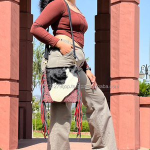 Bolso de cuero de piel sintética de estilo occidental único para mujer, bolsos laterales de estilo Vintage de piel de color en relieve para mujer - Product Image 6