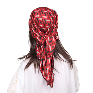 Pañuelo Cuadrado de Seda y Lana para Mujer, 90x90cm, Estampado Geométrico, Pañuelo para la Cabeza, Hijab con Sensación de Satén, Chal de Lujo, Pañuelo para el Cuello, Logotipo Personalizado - Product Image 2
