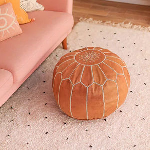 Pouf ottoman rond en cuir véritable cousu à la main de style bohème, couleur brun tan, siège bas, repose-pieds, décoration intérieure/extérieure - Product Image 3