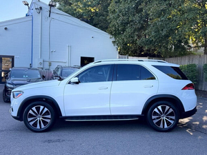 GLE 350 4MATIC 2024 Blanco Usado, Techo Panorámico, Paquete Premium, Arranque Remoto, Asientos de Cuero, Sistema de Navegación, Automático - Product Image 5