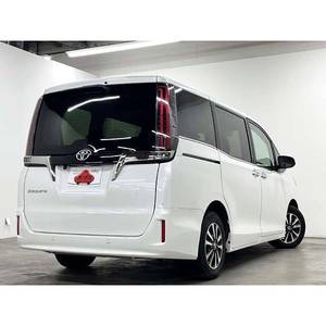 Toyota Esquire Van 2021, conduite à droite, essence, sièges en cuir - Product Image 3