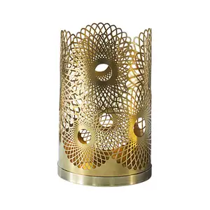 Cao Nhất Bán Cao Cấp Thiết Kế Kim Loại Brass Sun Flower Khắc Hàng mã Người Giữ Ngọn Nến Mạ Vàng Cho Nhà Và Văn Phòng Bảng Trang Trí Nội Thất