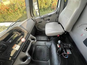 Camión Comercial con Motor Diésel, Cabeza Tractora 6x4 de Carga Pesada para Transporte de Contenedores y Operaciones Logísticas en Venta - Product Image 2