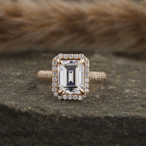 Anillo de compromiso de diamante de corte esmeralda cultivado en laboratorio, Halo de oro sólido de 10K y ajuste de pavé, anillo de regalo de lujo para mujer, certificado IGI - Product Image 2