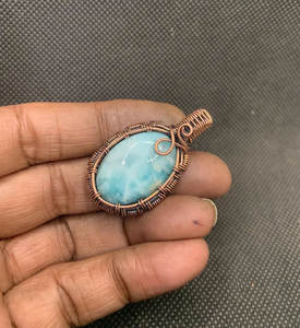 Magnifique pendentif en larimar et cuivre antique de 20 à 25 mm, style vintage, forme ovale, fil enroulé à la main, plaqué platine, chaînes, cadeau - Product Image 5