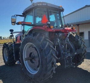 Tracteur 2023 Massey Ferguson 7S.180 Performance pure. Puissance Premium. - Product Image 1