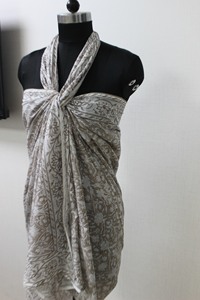 Sarong/paréo en coton doux taupe imprimé bloc de main floral indien cadeau pour maman amie demoiselle d'honneur femmes vêtements de plage - Product Image 6