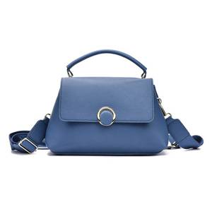 Borsa a Tracolla e Borsetta in Pelle per Donne - Product Image 5